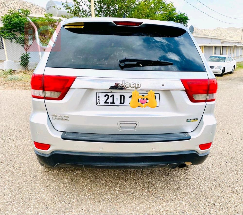 جیپ گراند شیرۆکی